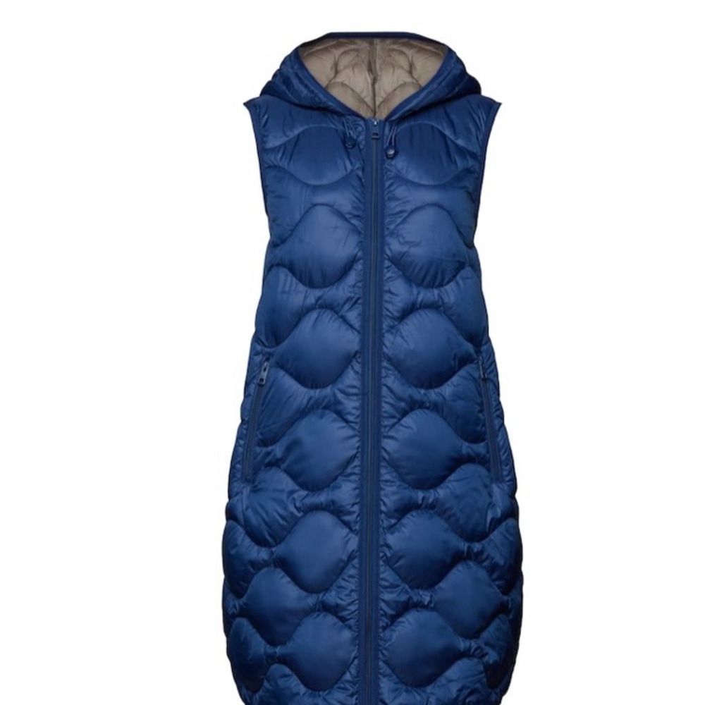 Light weight puffer vest